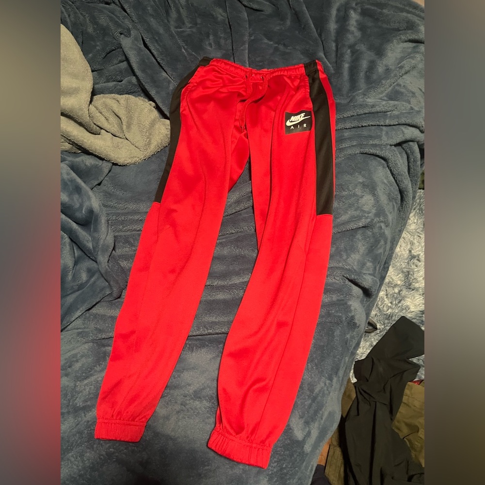 red nike air pants